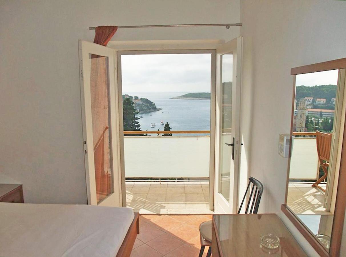 Rooms Vinka Tudor Хвар Номер фото